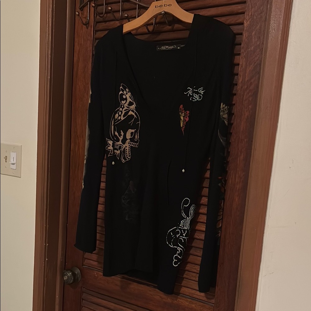 Ladies Black V Neck Sweater with Hood and Side pockets